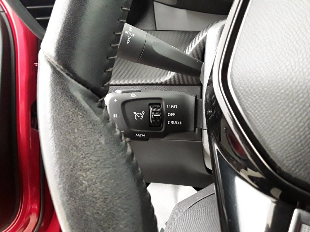 Occasion PEUGEOT 2008 2008 Moteur électrique 136 ch - Allure Business