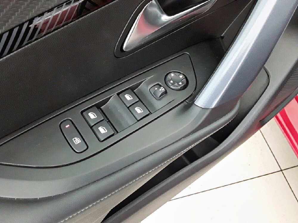 Occasion PEUGEOT 2008 2008 Moteur électrique 136 ch - Allure Business