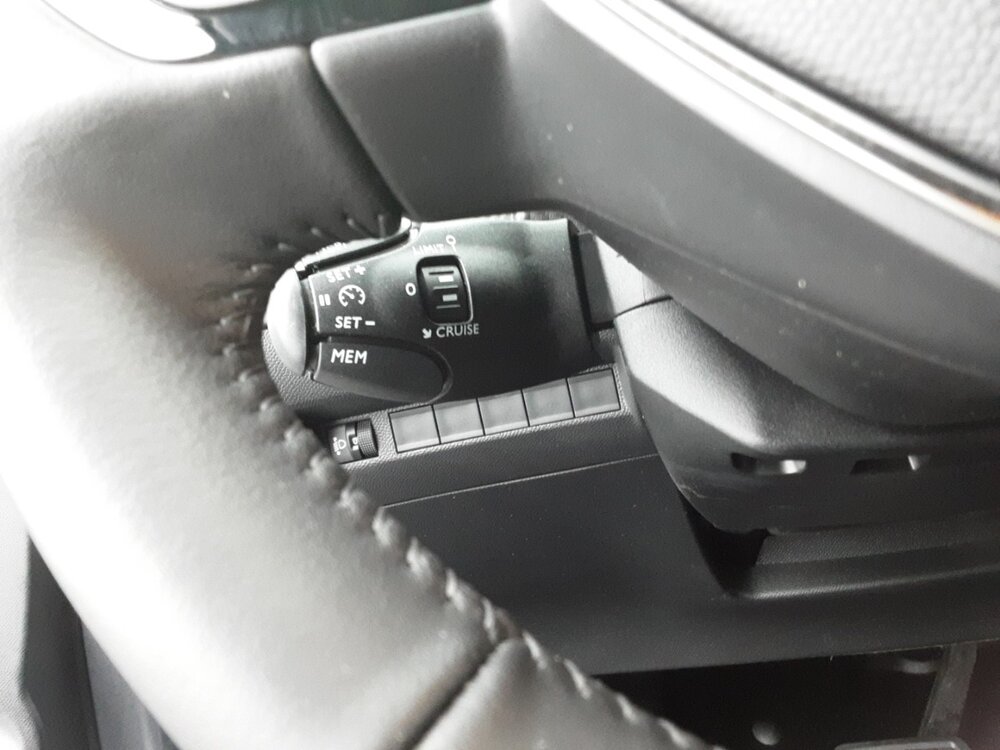 Occasion PEUGEOT 208 208 Hybrid 110 e-DCS6 - Allure