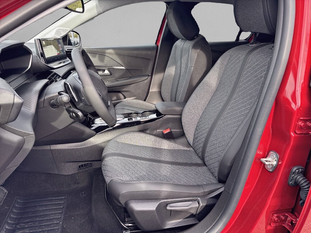 Occasion PEUGEOT 208 208 Hybrid 110 e-DCS6 - série spéciale ENVY