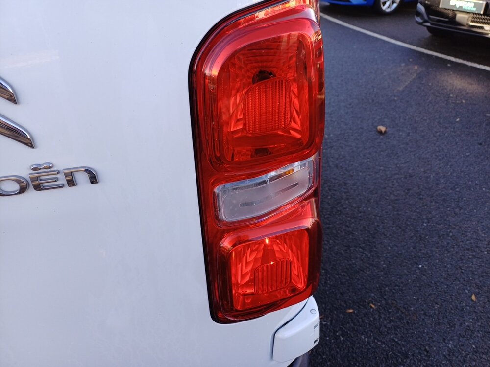 Occasion CITROEN Jumpy JUMPY FGN M BLUEHDI 145 S&S EAT8 - CLUB