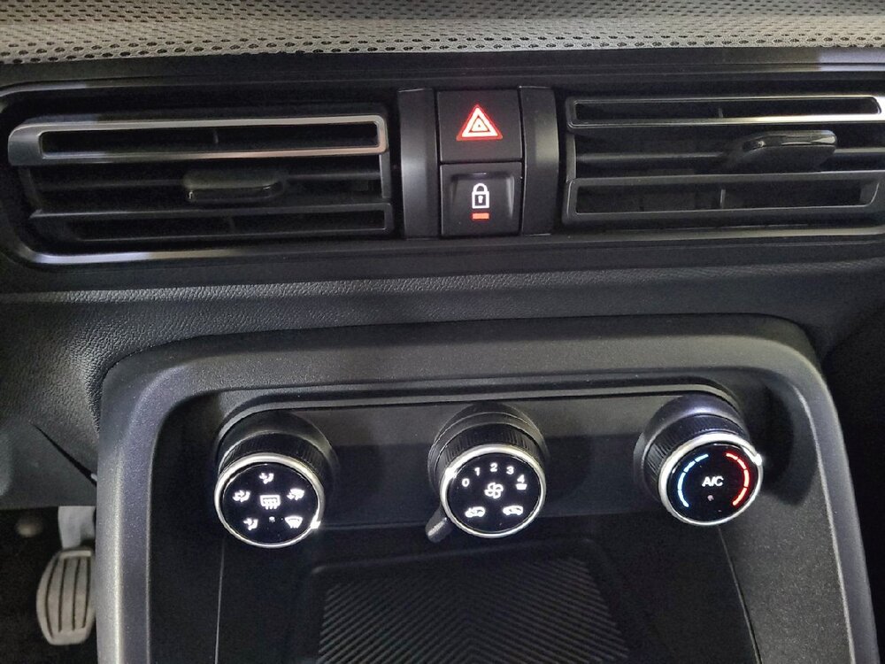 Occasion CITROEN C3 C3 Turbo 100 ch BVM6 - Plus