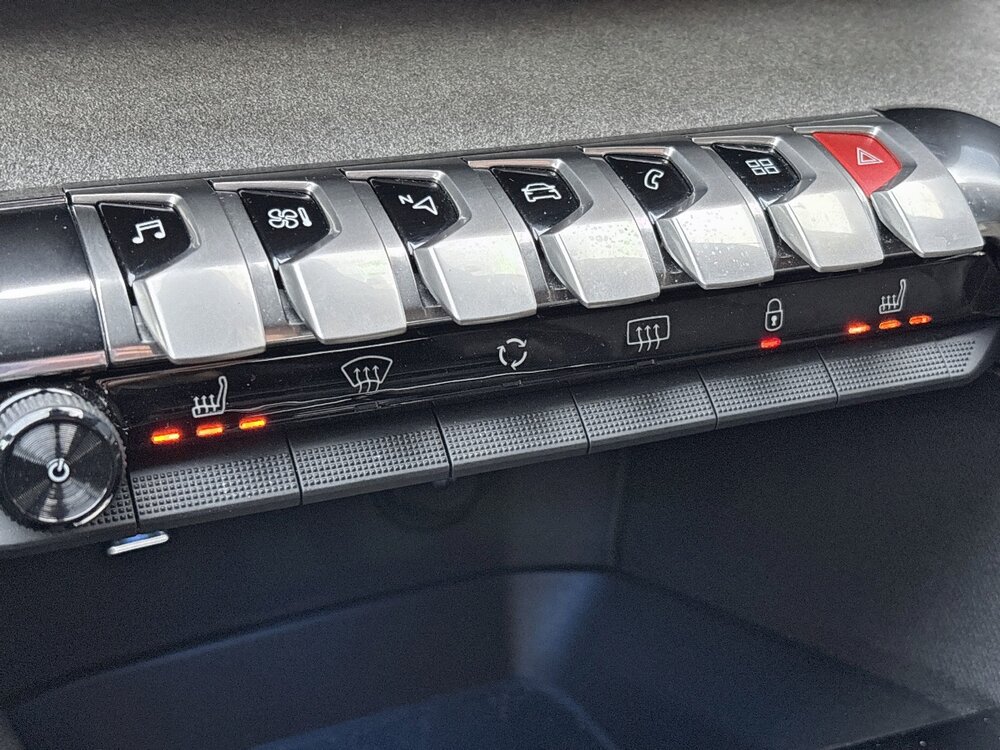 Occasion PEUGEOT 3008 3008 PureTech 130ch S&S EAT8 - GT