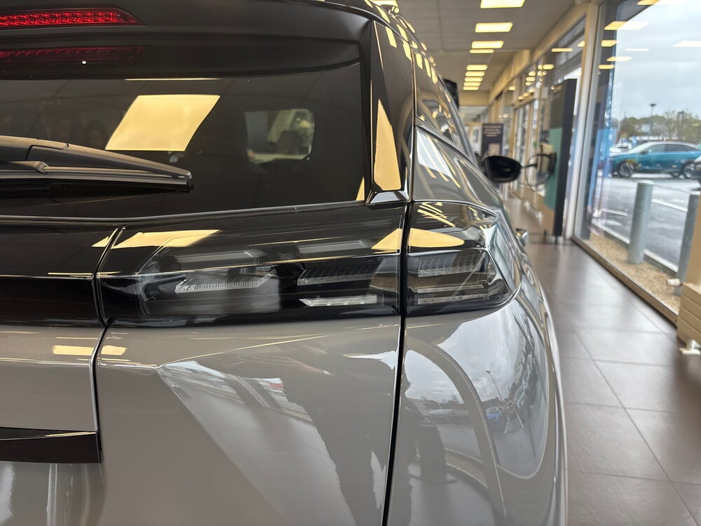 Occasion PEUGEOT 2008 2008 Hybrid 145 e-DCS6 - série spéciale ENVY