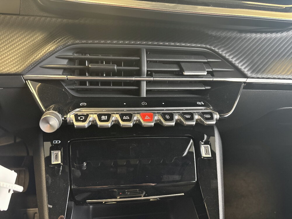 Occasion PEUGEOT 2008 2008 Hybrid 145 e-DCS6 - série spéciale ENVY