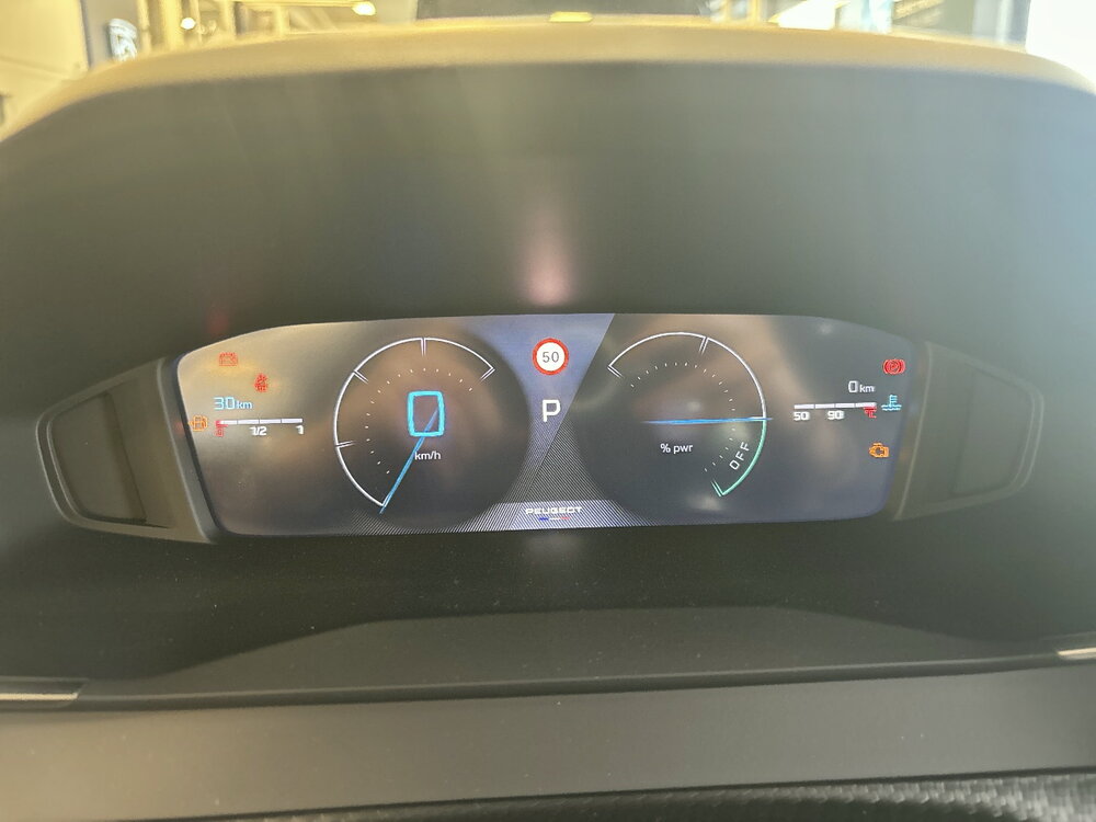 Occasion PEUGEOT 2008 2008 Hybrid 145 e-DCS6 - série spéciale ENVY