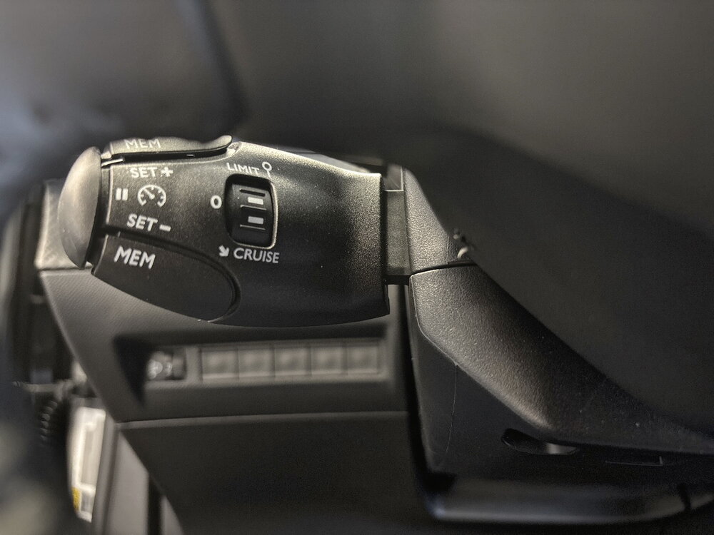 Occasion PEUGEOT 2008 2008 Hybrid 145 e-DCS6 - série spéciale ENVY