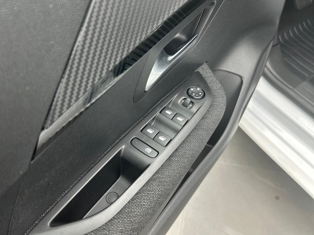 Occasion PEUGEOT 208 208 Hybrid 100 e-DCS6 - Style