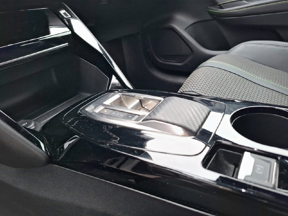 Occasion PEUGEOT 208 208 Electrique 50 kWh 136ch - GT