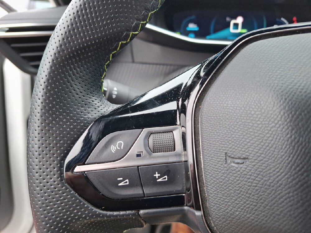 Occasion PEUGEOT 208 208 Electrique 50 kWh 136ch - GT