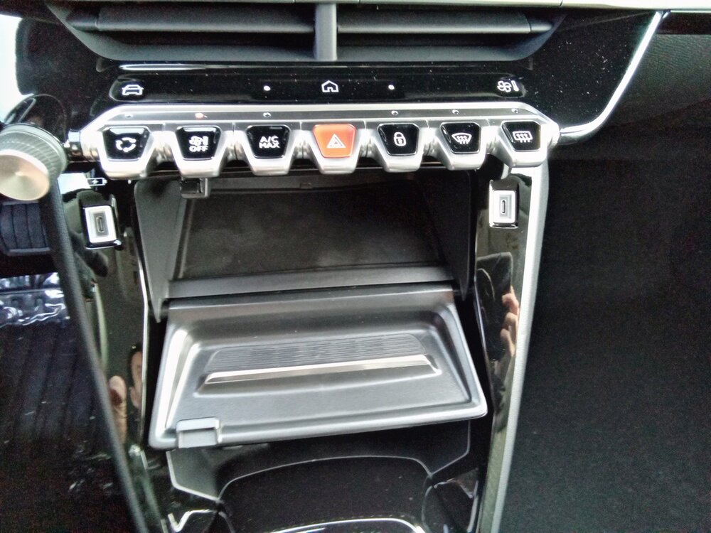 Occasion PEUGEOT 208 208 Hybrid 110 e-DCS6 - Allure
