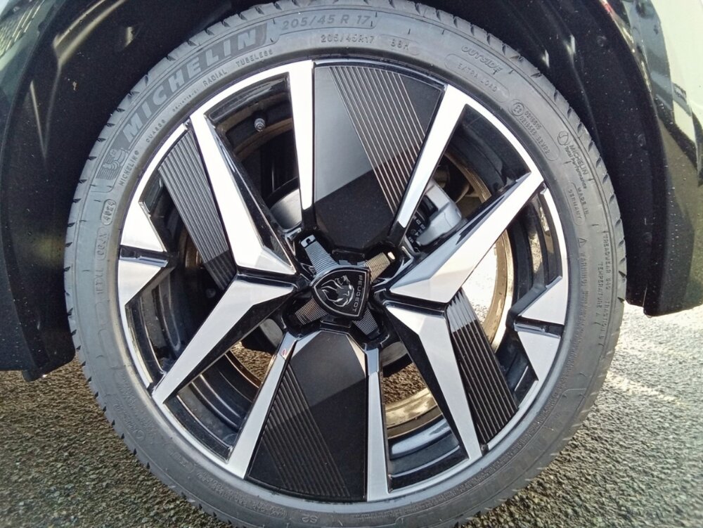 Occasion PEUGEOT 208 208 Hybrid 110 e-DCS6 - GT