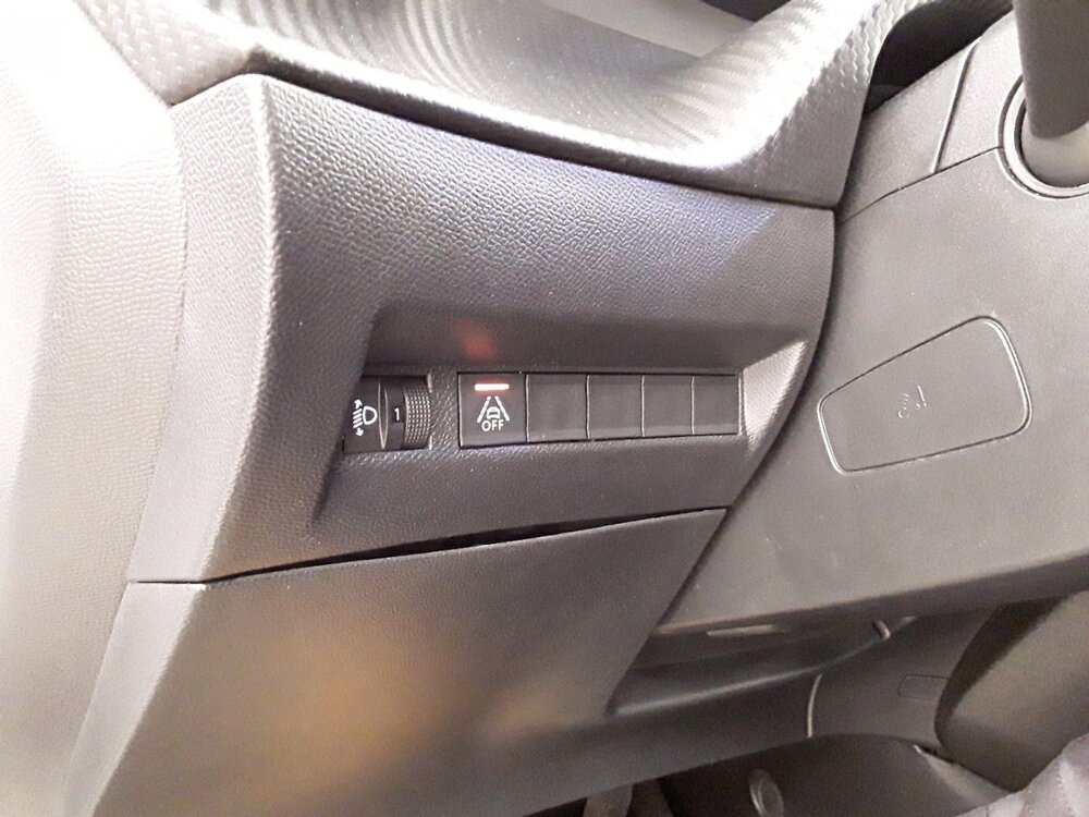 Occasion PEUGEOT 2008 2008 BlueHDi 100 S&S BVM6 - Allure