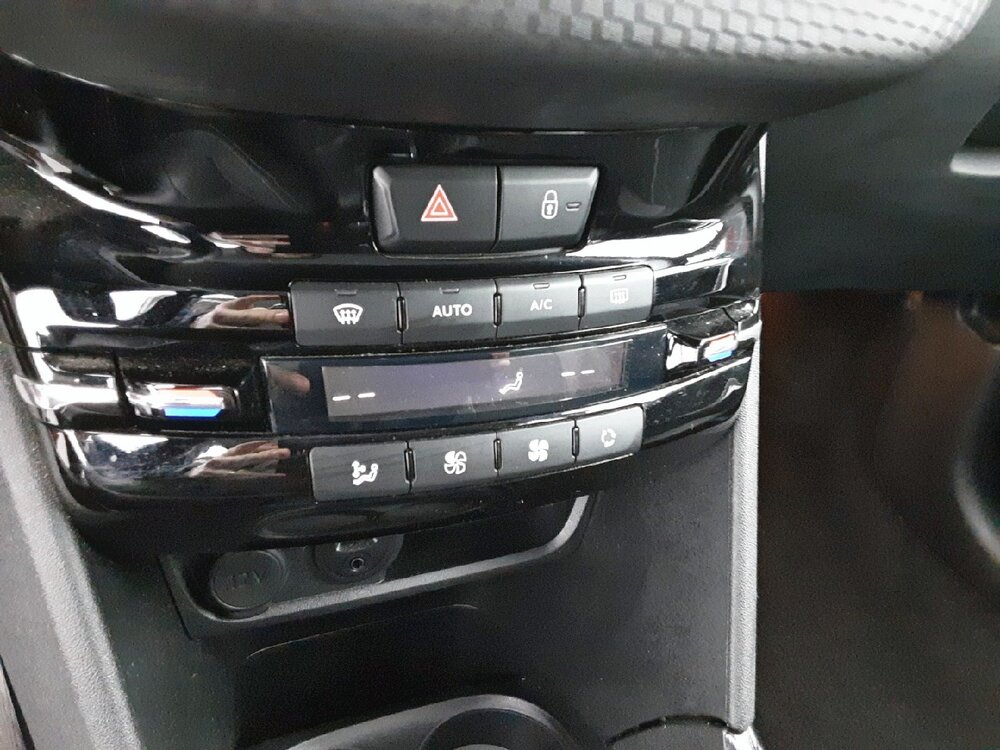 Occasion PEUGEOT 2008 2008 1.2 PureTech 110ch S&S BVM5