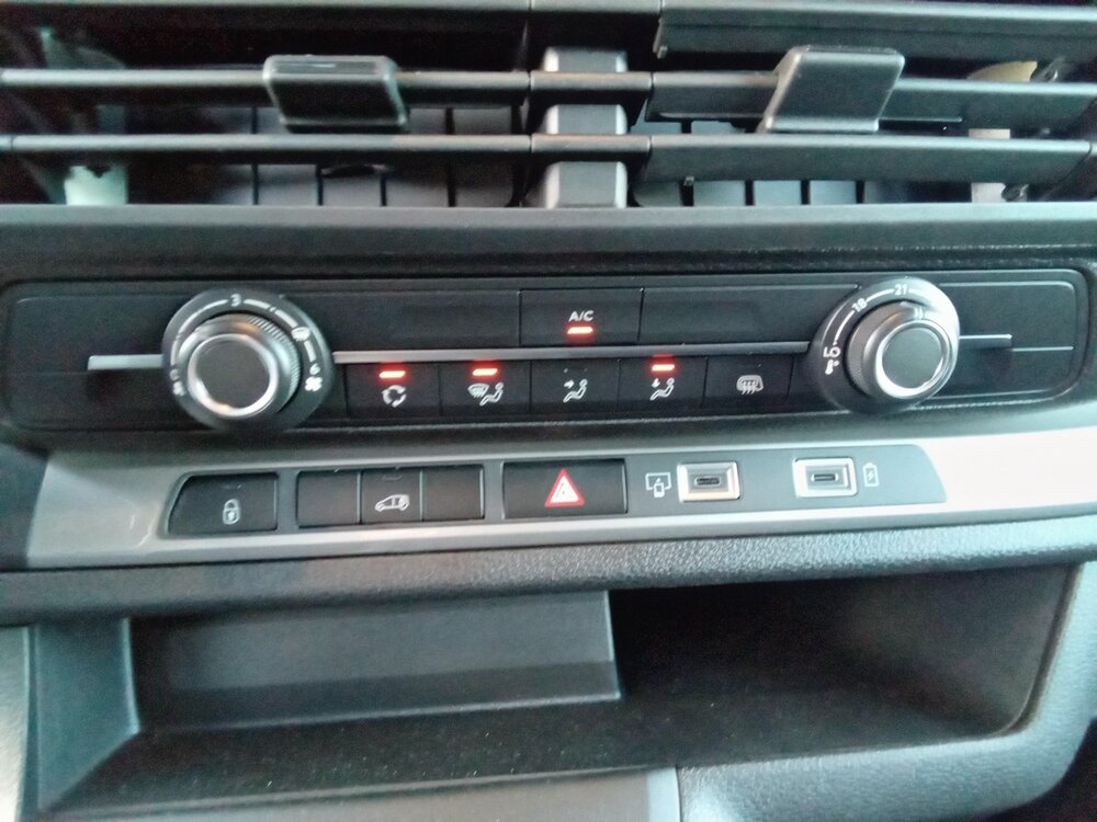 Occasion PEUGEOT Expert EXPERT FGN M BLUEHDI 145 BVM6