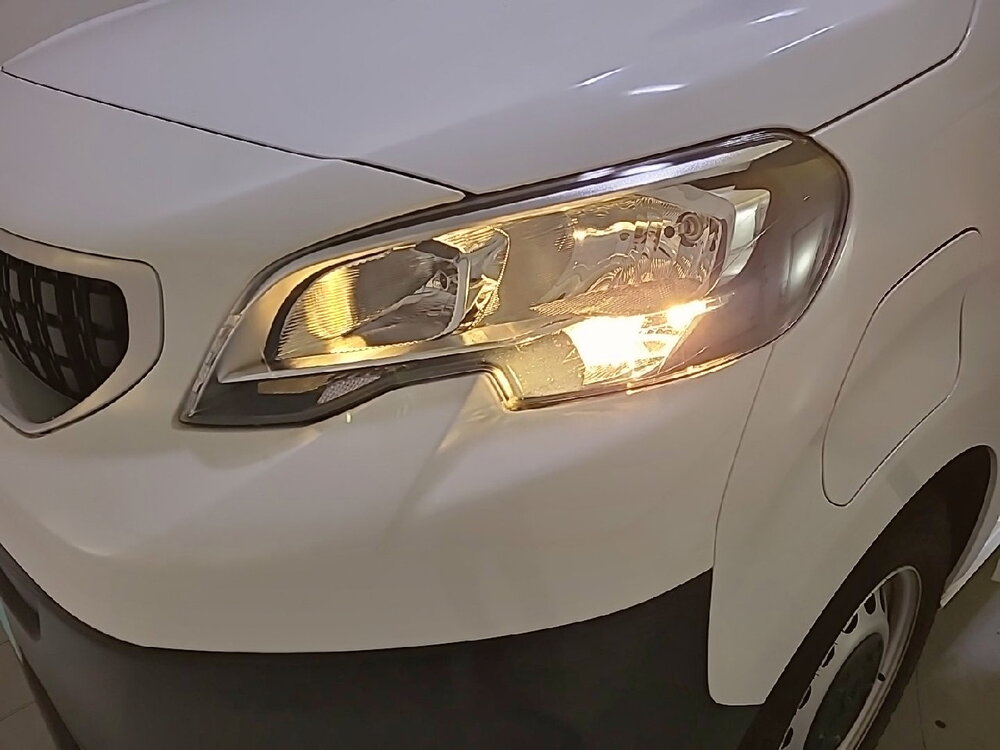 Occasion PEUGEOT Expert EXPERT FGN TOLE STANDARD ELECTRIQUE 50KWH 136 - PREMIUM