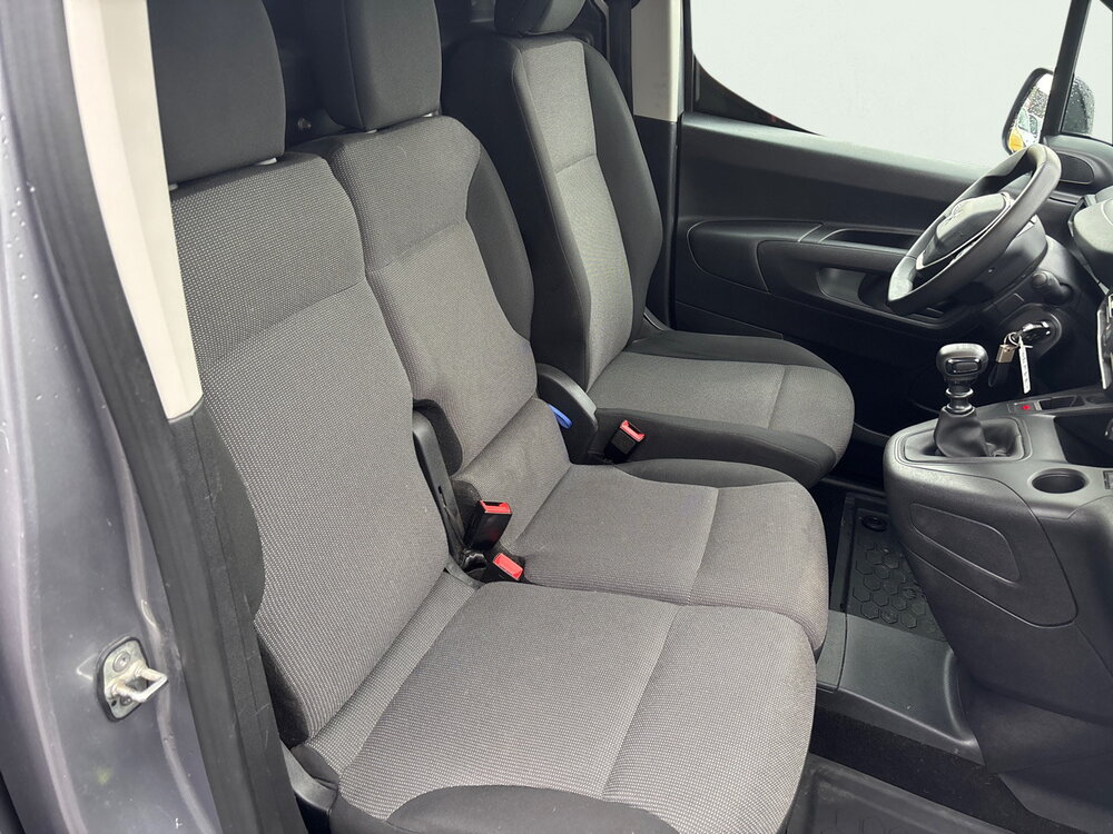 Occasion PEUGEOT Partner PARTNER FOURGON STANDARD 650 KG BLUEHDI 100 S&S BVM6 - ASPHALT