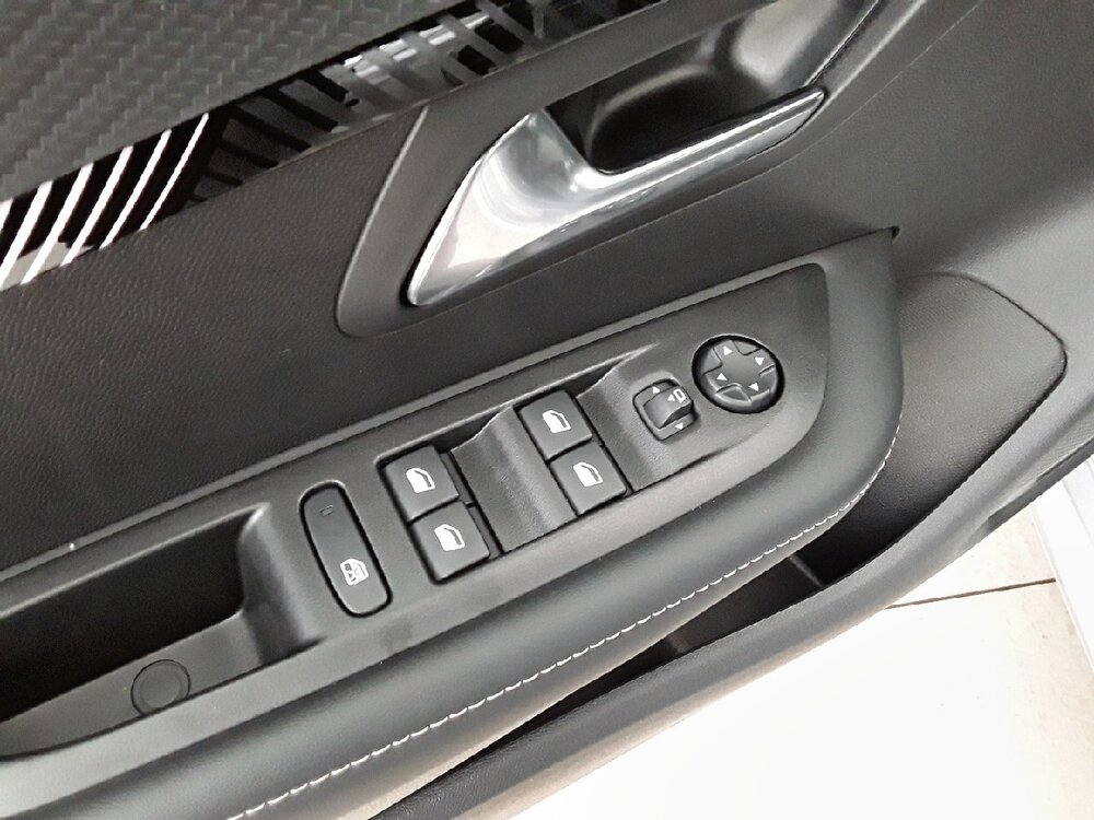 Occasion PEUGEOT 208 208 PureTech 100 S&S BVM6