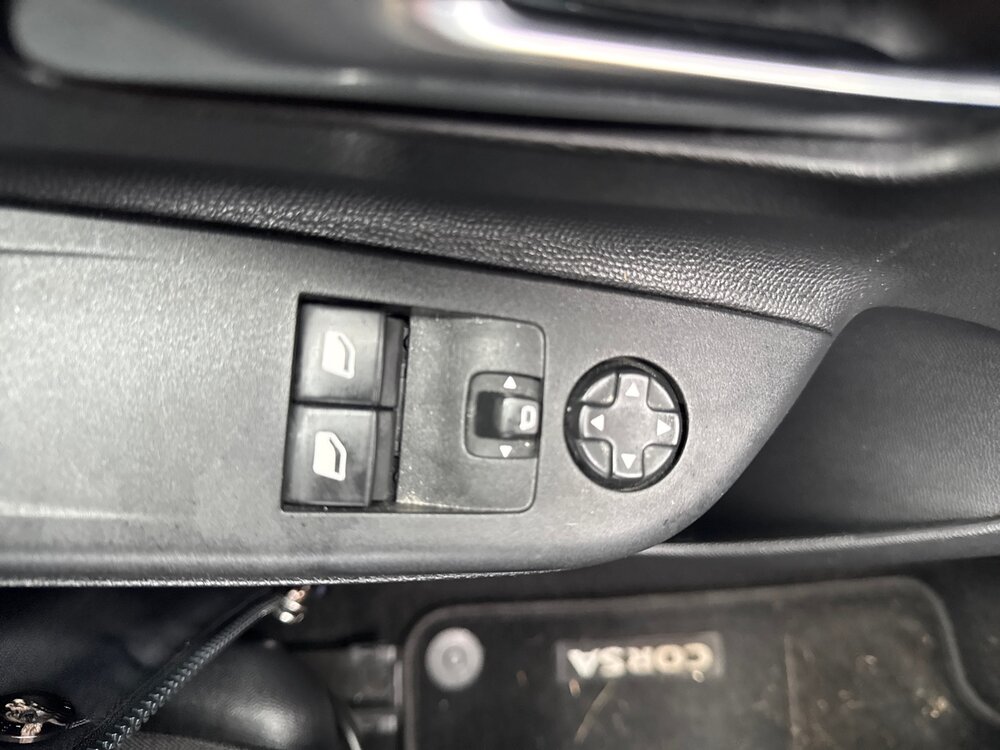 Occasion OPEL Corsa Corsa 1.2 75 ch BVM5 - Edition