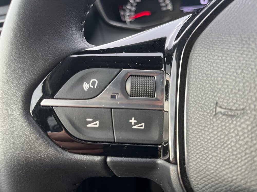 Occasion PEUGEOT 208 208 PureTech 100 S&S BVM6 - Allure