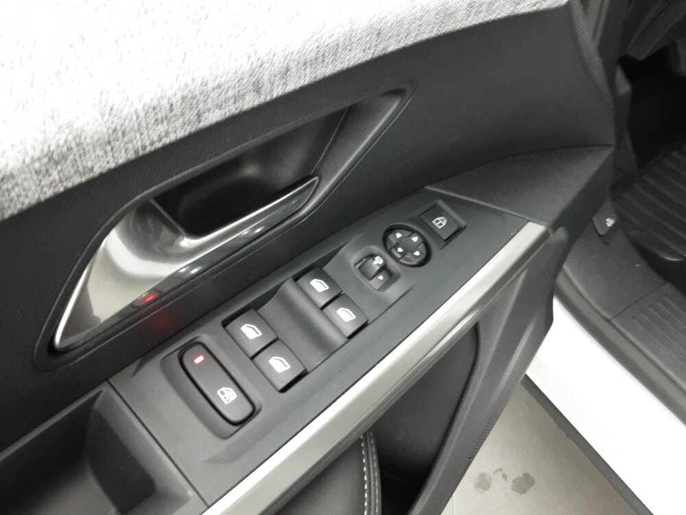 Occasion PEUGEOT 5008 5008 Hybrid 136 e-DCS6 - Allure