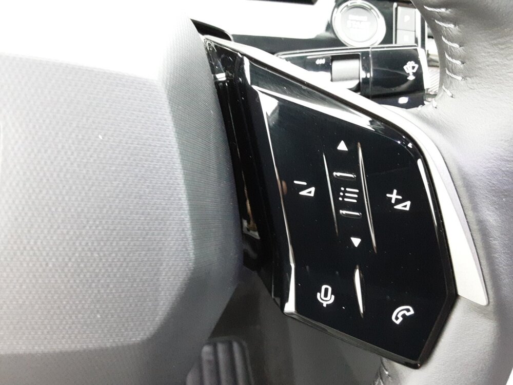 Occasion PEUGEOT 3008 3008 Hybrid 136 e-DCS6 - Allure