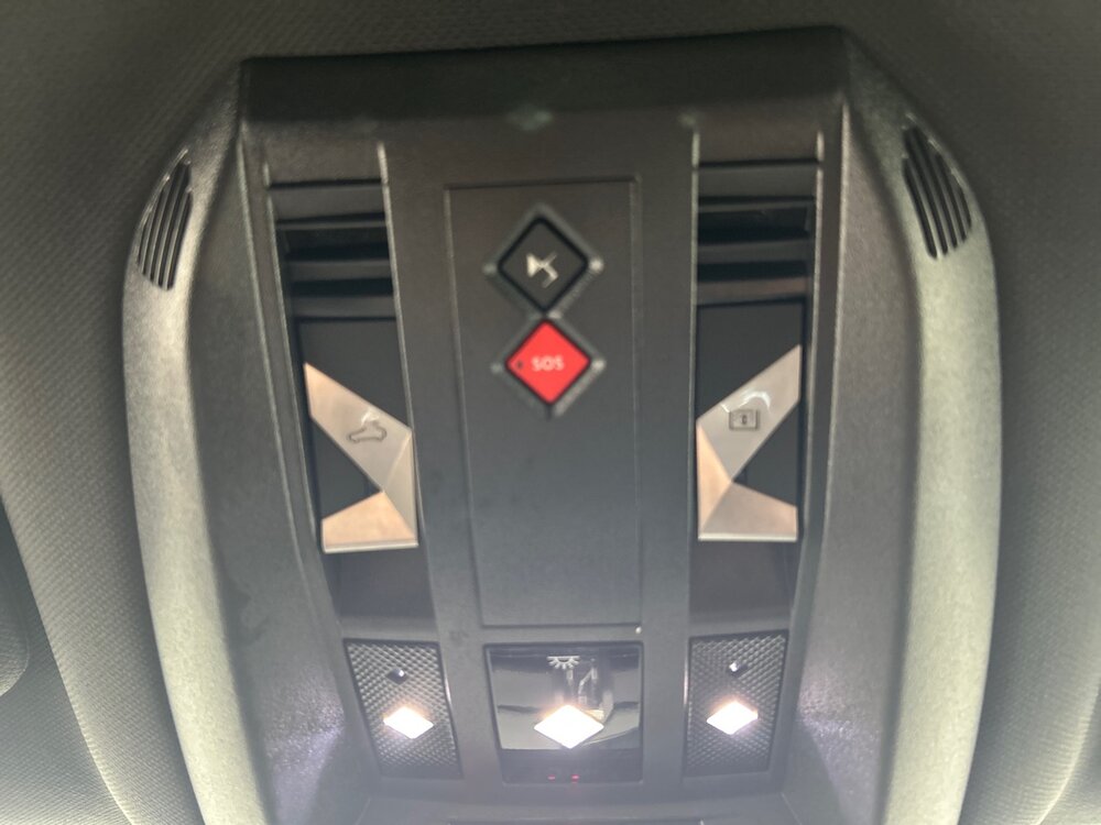 Occasion DS DS 7 Crossback DS7 Crossback Hybride E-Tense 300 EAT8 4x4 - Rivoli