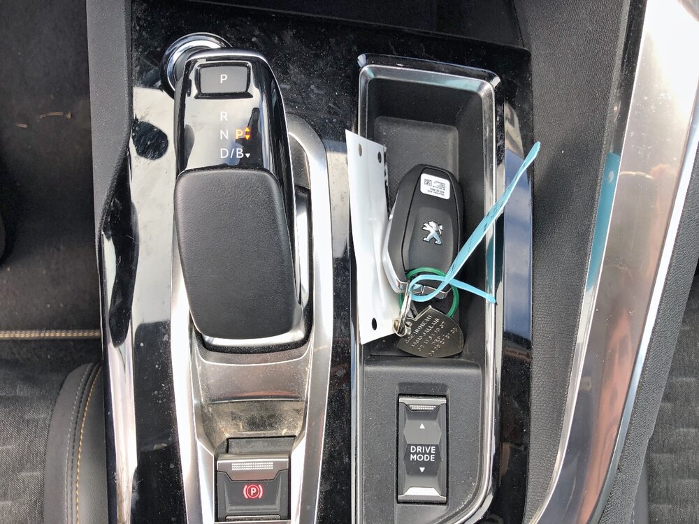 Occasion PEUGEOT 3008 3008 Hybrid 225 e-EAT8 - Roadtrip