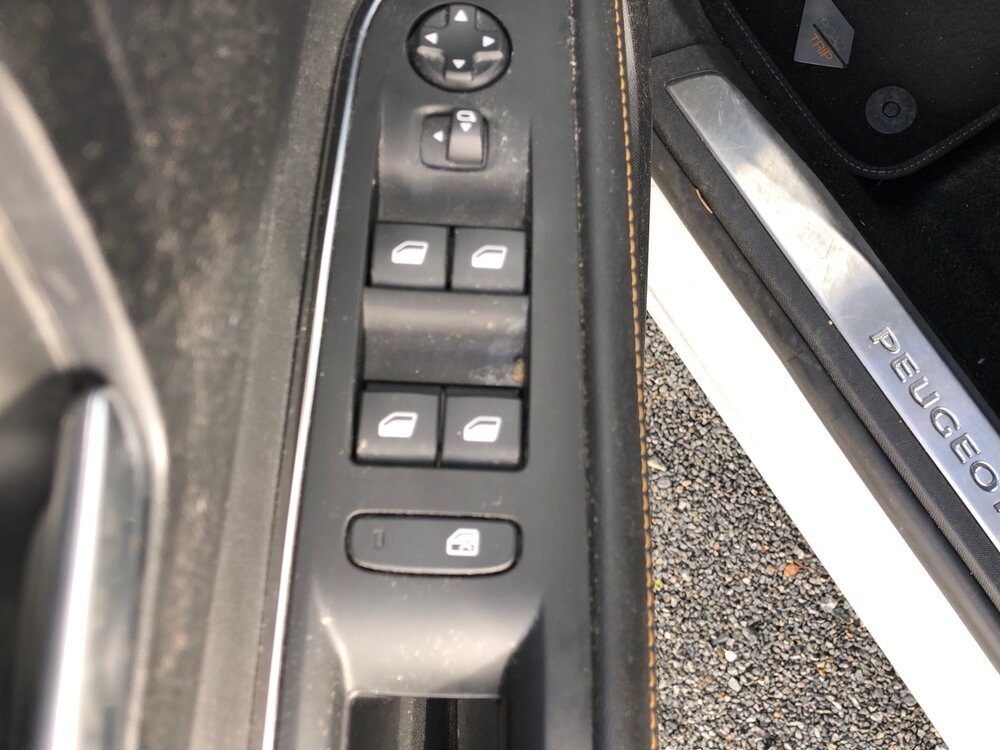 Occasion PEUGEOT 3008 3008 Hybrid 225 e-EAT8 - Roadtrip