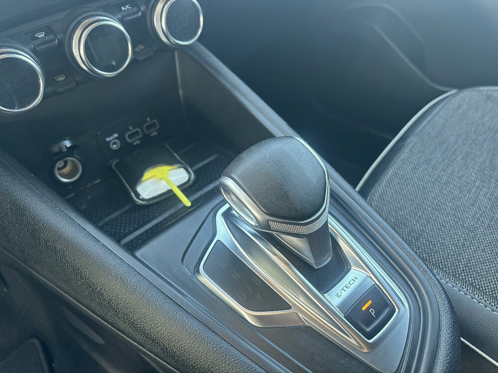 Occasion RENAULT Captur Captur E-Tech 145 - 21 - Intens