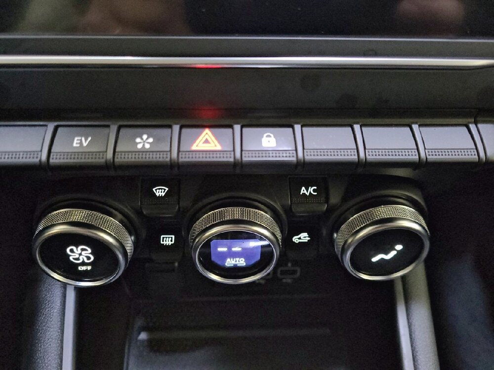 Occasion RENAULT Captur Captur E-Tech 145 - 21 - Intens