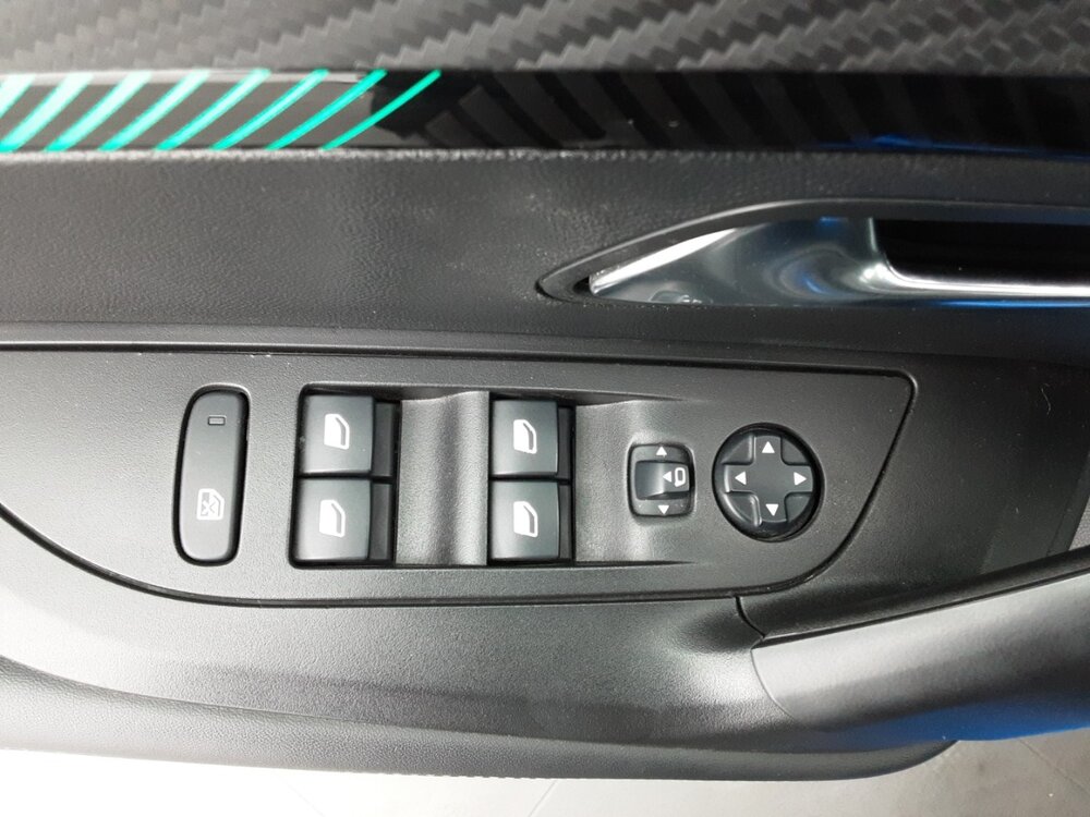 Occasion PEUGEOT 2008 2008 PureTech 130 S&S EAT8 - Allure Pack