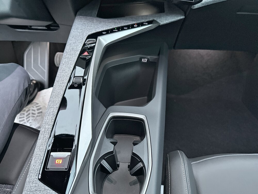 Occasion PEUGEOT 3008 3008 Hybrid 145 e-DCS6 - Allure