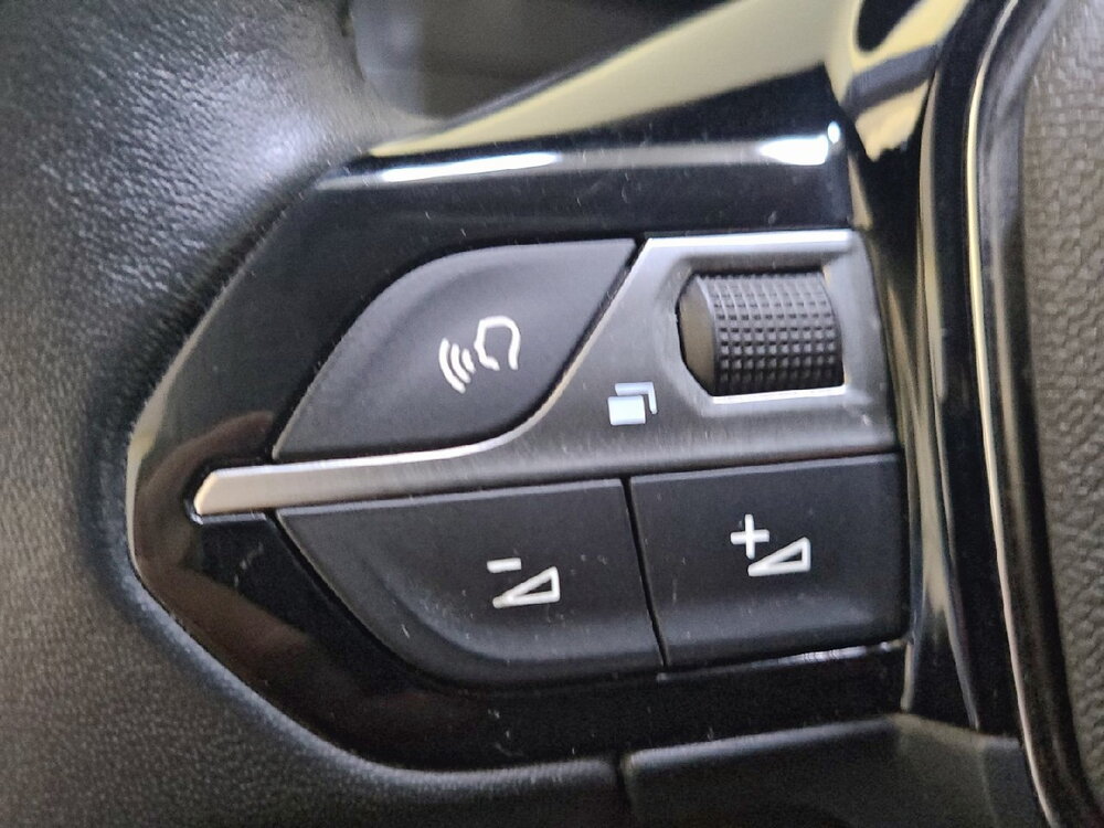 Occasion PEUGEOT 208 208 PureTech 100 S&S BVM6 - Allure