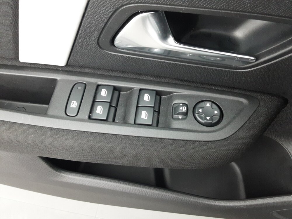 Occasion CITROEN C4 C4 Hybride 136 e-DCS6 - Plus