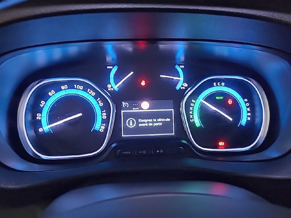 Occasion PEUGEOT Expert EXPERT CA LONG ELECTRIQUE 75KWH 136CH - FIXE ASPHALT