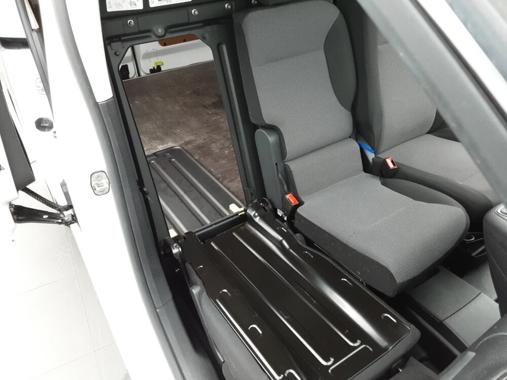 Occasion PEUGEOT Partner PARTNER FOURGON STANDARD 650 KG BLUEHDI 75 BVM5 - PREMIUM