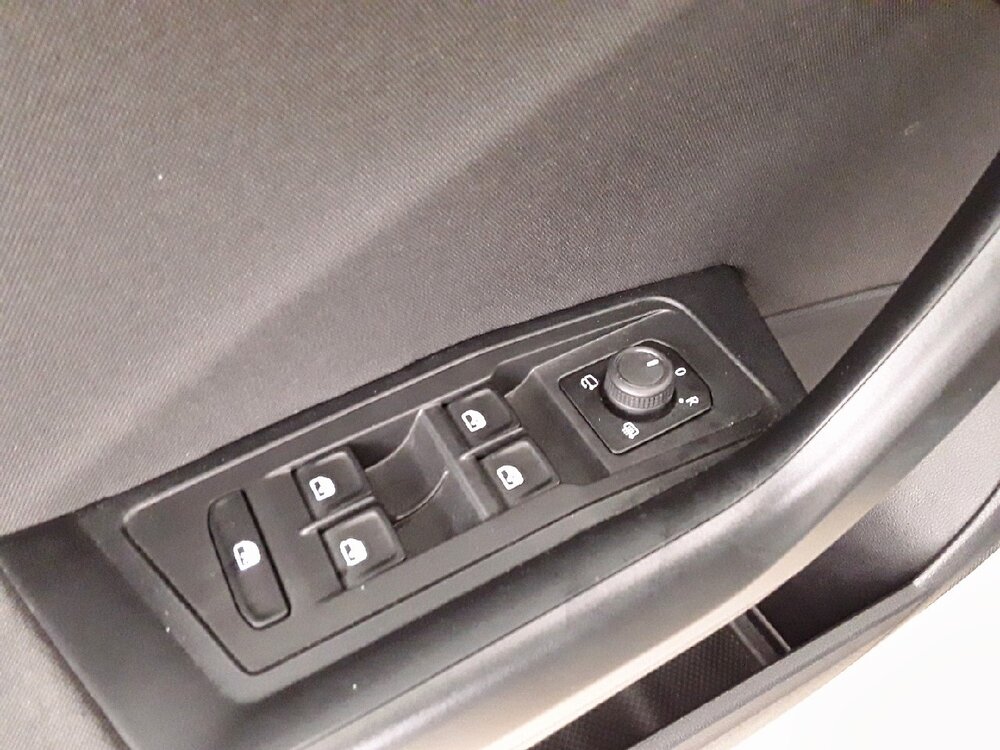 Occasion VOLKSWAGEN T-Roc T-Roc 1.0 TSI 110 Start/Stop BVM6 - Life