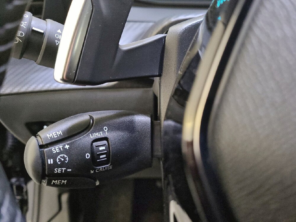 Occasion PEUGEOT 208 208 Hybrid 100 e-DCS6 - Style