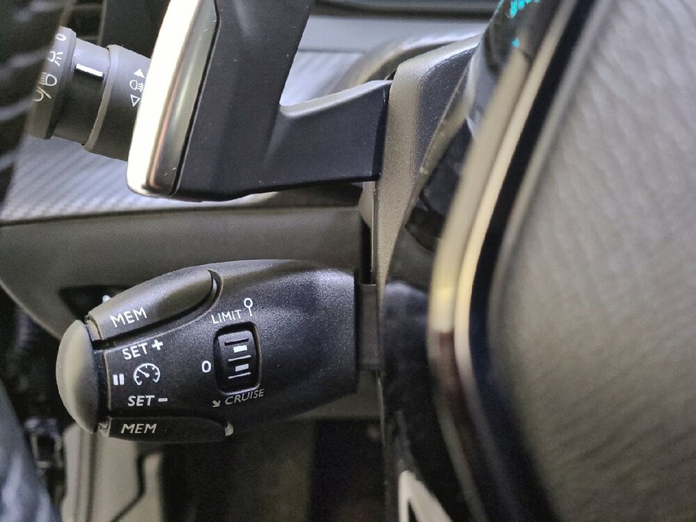 Occasion PEUGEOT 208 208 Hybrid 100 e-DCS6 - Style