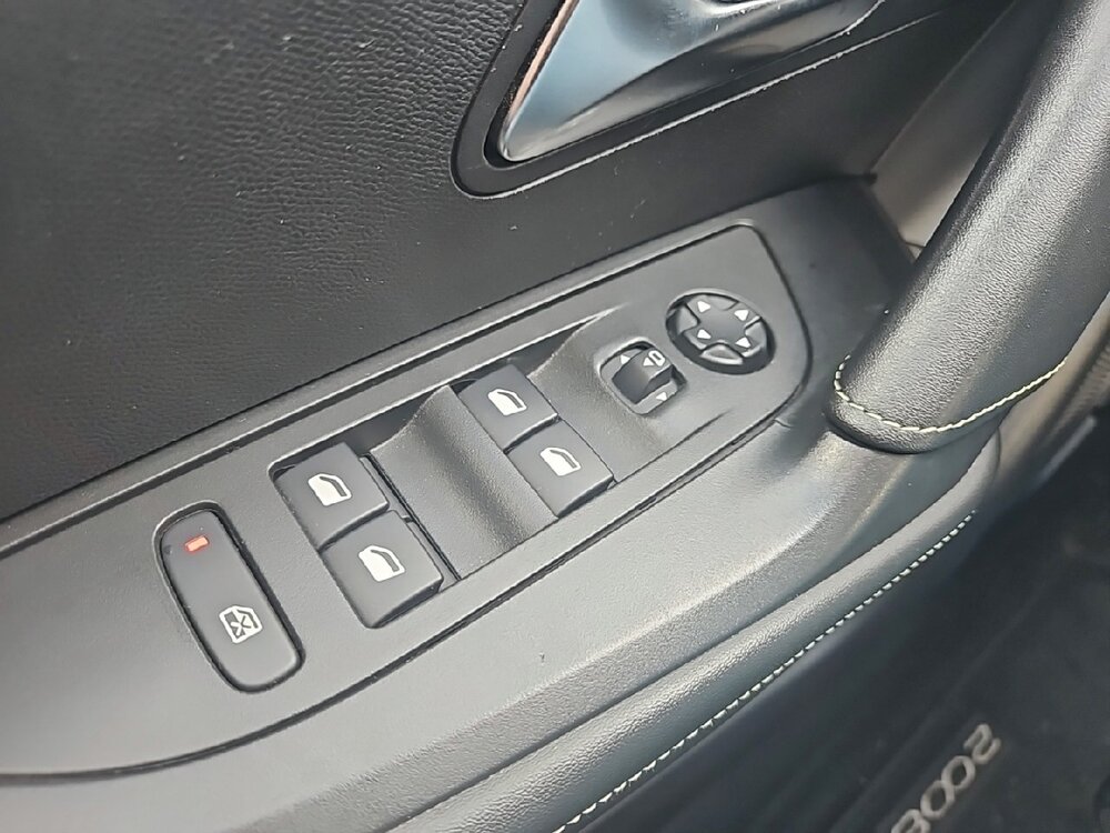 Occasion PEUGEOT 2008 2008 PureTech 130 S&S EAT8 - GT