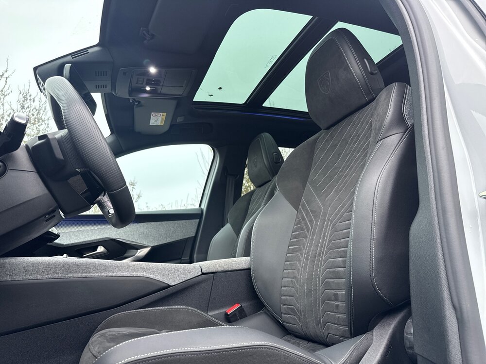 Occasion PEUGEOT 3008 3008 Electrique 210 ch 73 kWh - GT