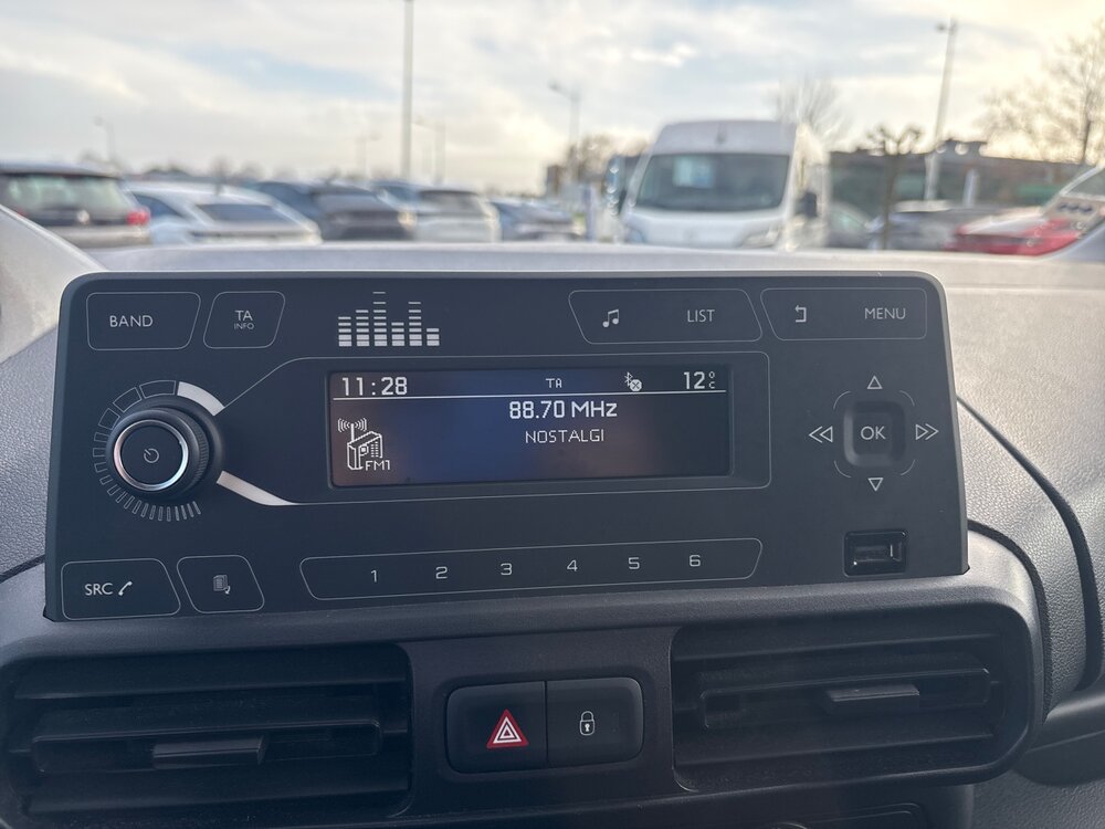 Occasion PEUGEOT Partner PARTNER FOURGON STANDARD 650 KG BLUEHDI 100 S&S BVM5 - PREMIUM