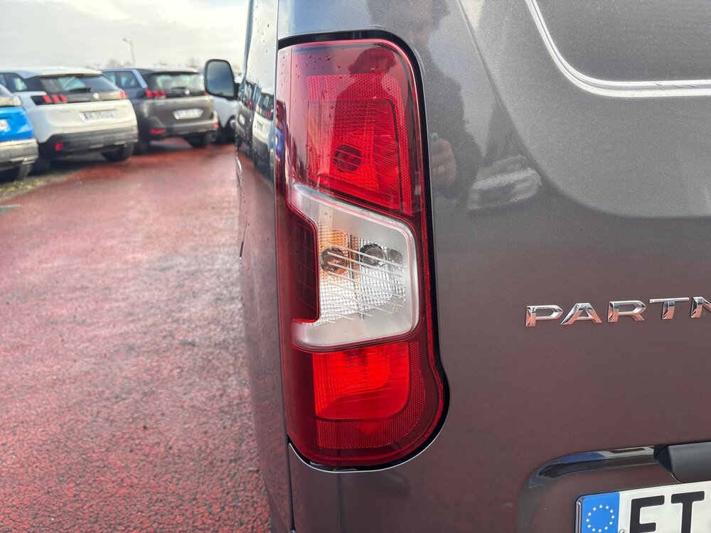 Occasion PEUGEOT Partner PARTNER FOURGON STANDARD 650 KG BLUEHDI 100 S&S BVM5 - PREMIUM