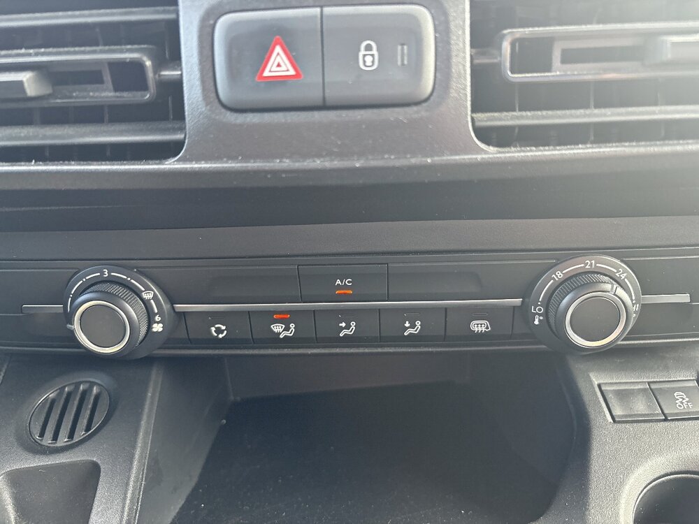 Occasion PEUGEOT Partner PARTNER FOURGON STANDARD 650 KG BLUEHDI 100 S&S BVM5 - PREMIUM