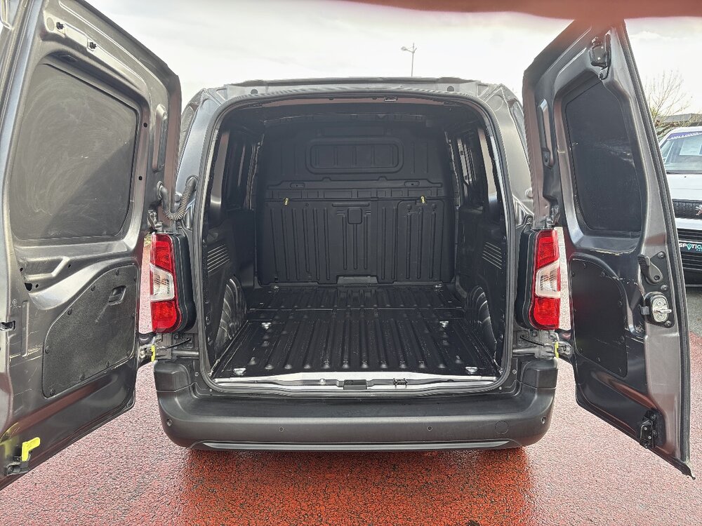 Occasion PEUGEOT Partner PARTNER FOURGON STANDARD 650 KG BLUEHDI 100 S&S BVM5 - PREMIUM