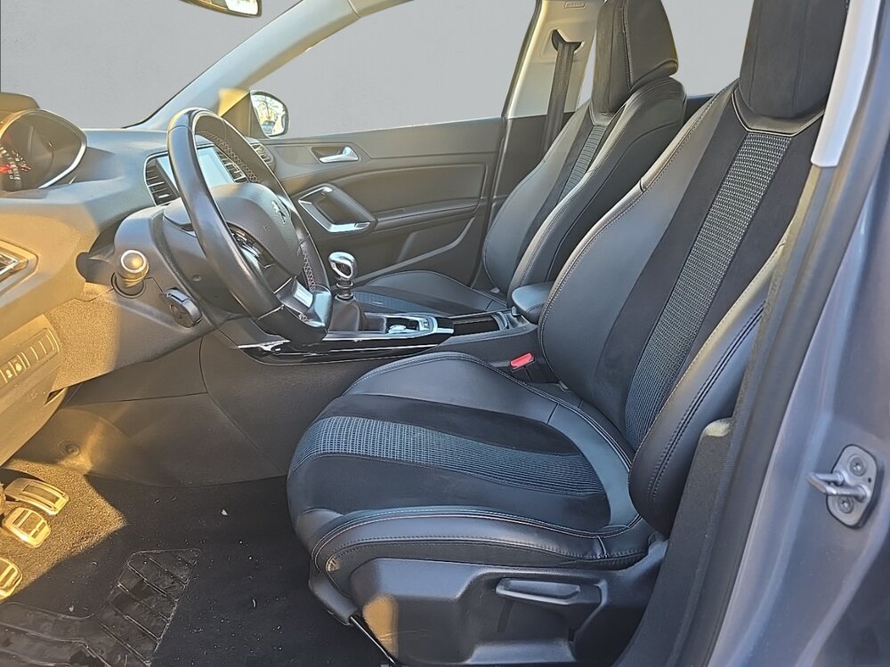 Occasion PEUGEOT 308 308 PureTech 130ch S&S BVM6 - Tech Edition