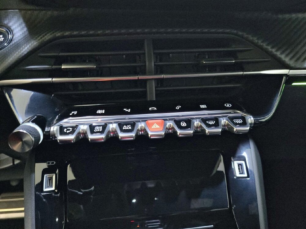 Occasion PEUGEOT 208 208 Electrique 50 kWh 136ch - GT