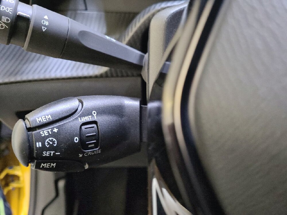 Occasion PEUGEOT 208 208 Electrique 50 kWh 136ch - GT