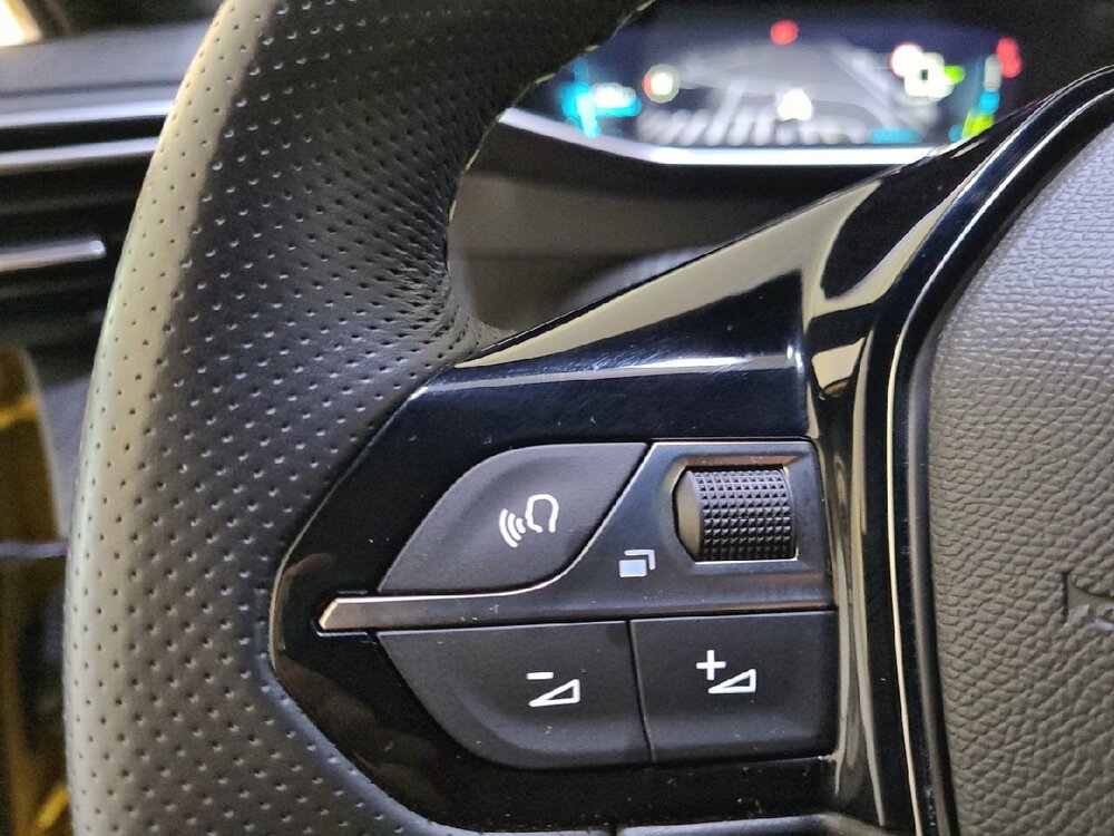 Occasion PEUGEOT 208 208 Electrique 50 kWh 136ch - GT